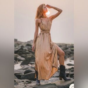Women’s Boho Maxi Tie Dye Dress, Beige, New never worn, backless, Size XS-M